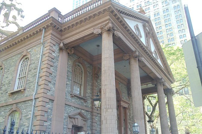 Lower Manhattan Self-Guided Walking Tour and Scavenger Hunt - From Walloon Settler’s Monument to the Battery: where the hunt starts strong