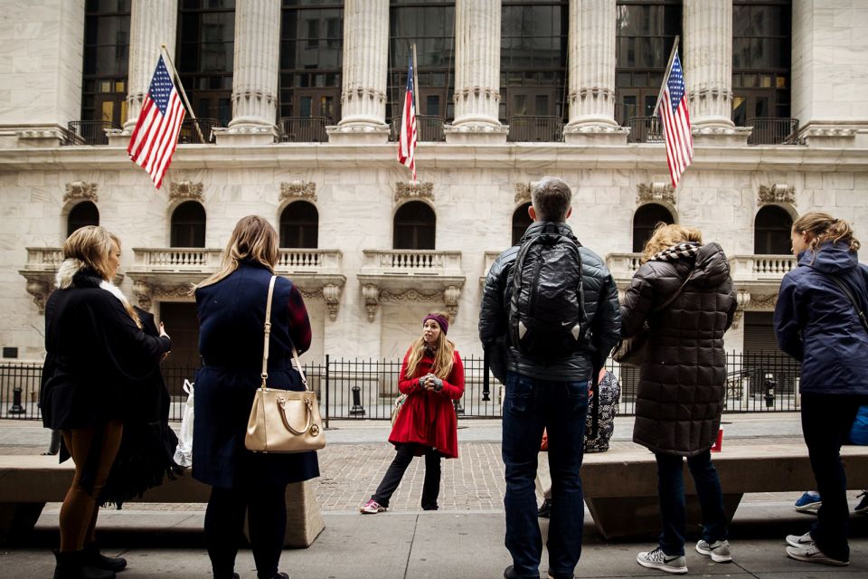 Lower Manhattan Tour: Wall Street & 9/11 Memorial - Battery Park, the Canyon of Heroes, and the Statue of Liberty View