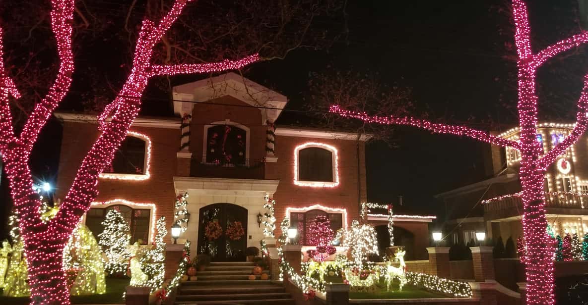 Magnificent Christmas Lights Tour of Dyker Heights Brooklyn - The 4-hour flow: from Hope Sculpture to Brooklyn and back