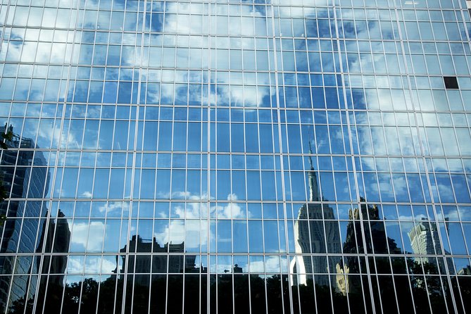 Manhattan Architecture Photography Tour - Bryant Park and the Empire State Connection (15 Minutes, Ticket-Free)