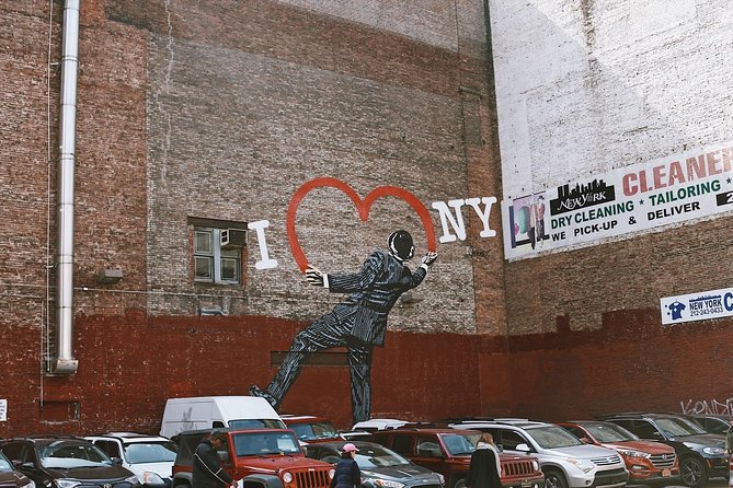 Midtown Manhattan Guided Walking Tour Semi-Private 12ppl Max - What to Expect With Tickets, Interiors, and Security