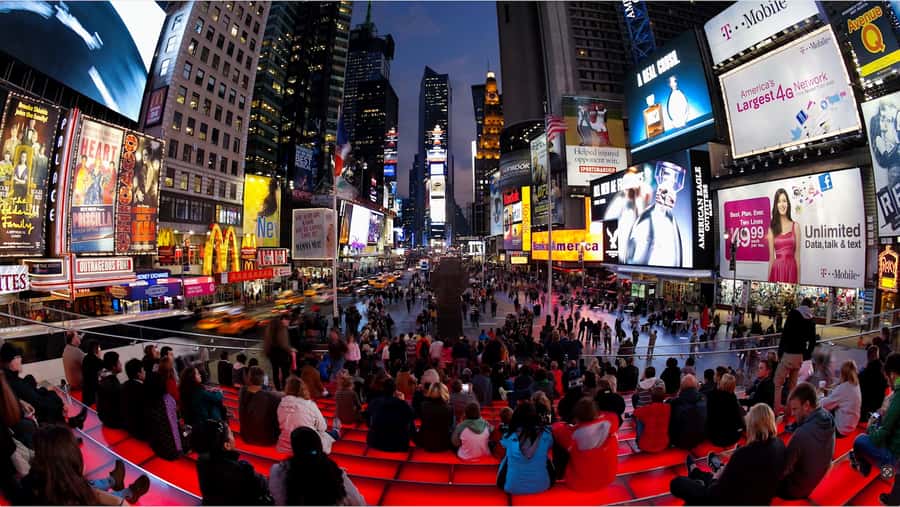 Midtown- Must See Manhattan Highlights - Times Square and Broadway: fast photos, then meaning