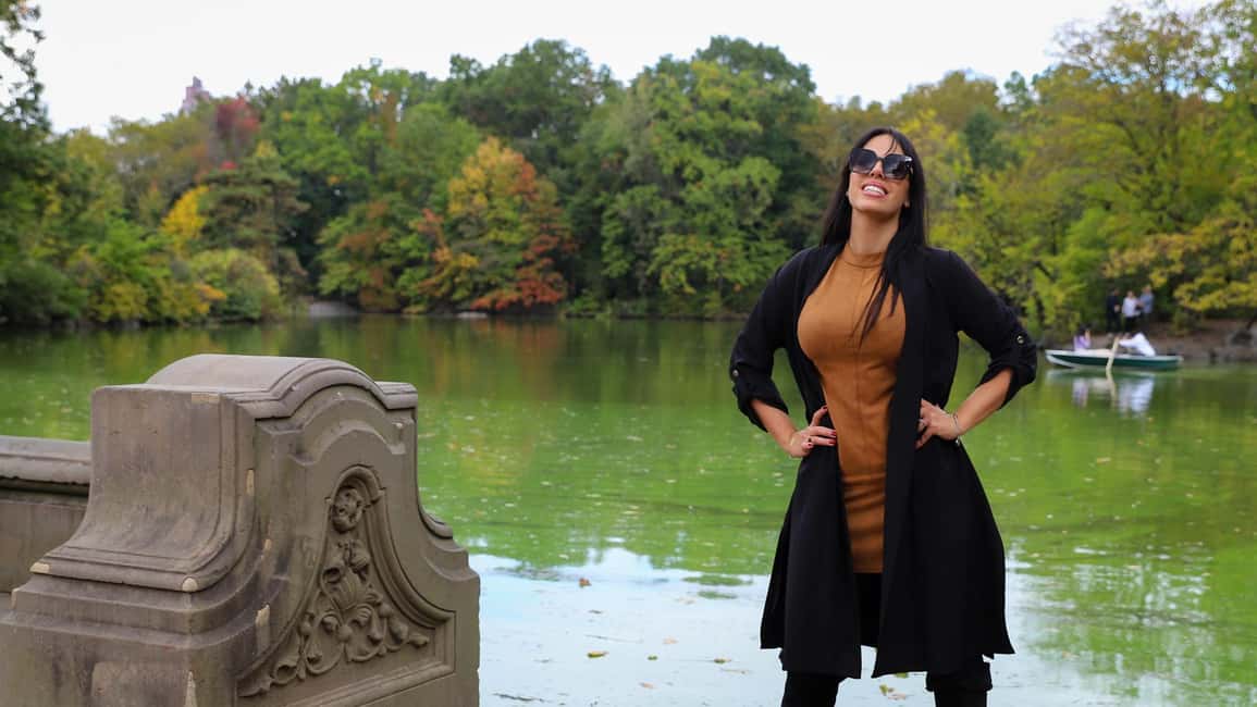 New York: 1-hour Photoshoot in Iconic Locations - What you get afterward: unedited media link plus 10 edited picks