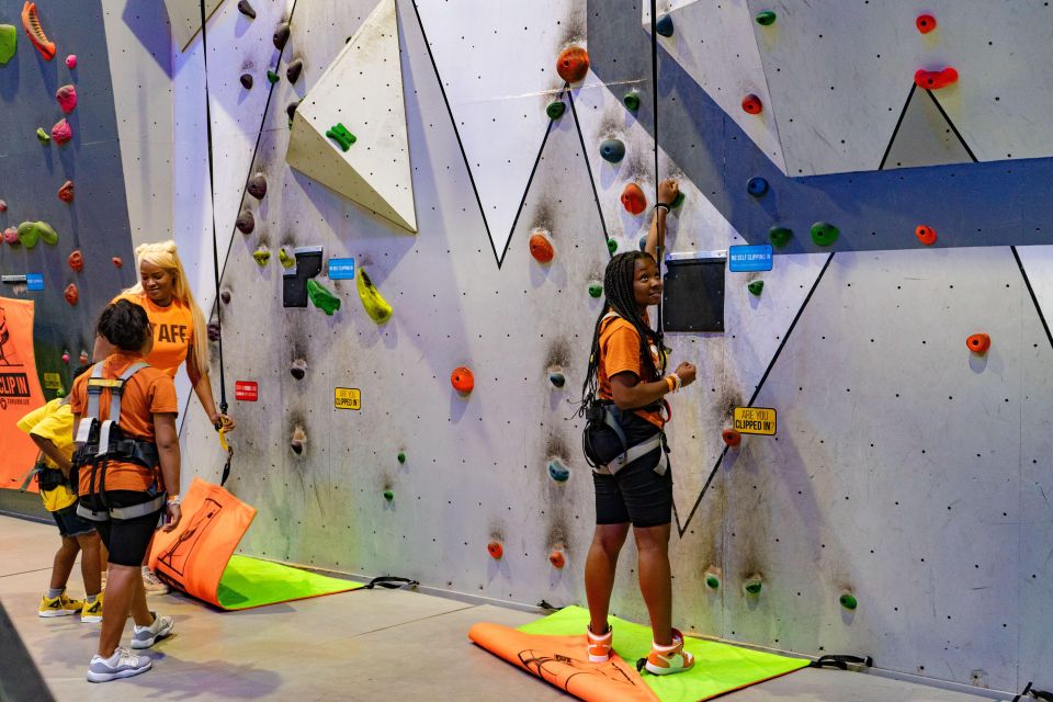 New York: Area 53 NYC Adventure Park Experience - Zip lining indoors: neon speed without the weather problem