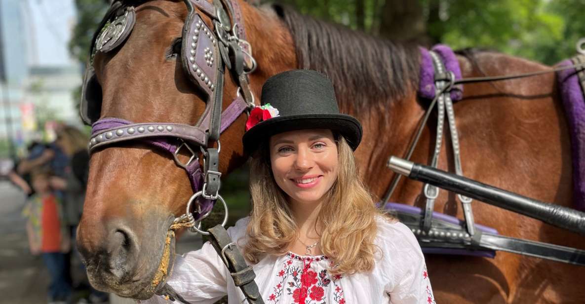 New York: Carriage Ride in Central Park - Bethesda Fountain and Strawberry Fields: Central Park icons in close view