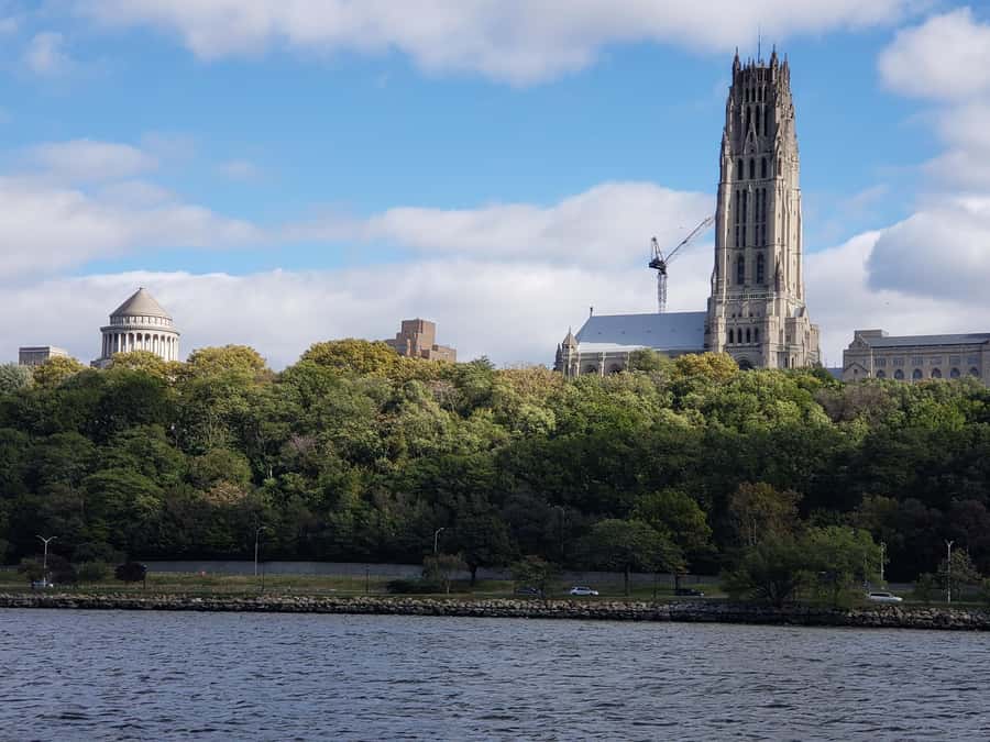 New York City: Afternoon Fall Foliage Lunch Cruise - Who this cruise fits best (and who might skip it)