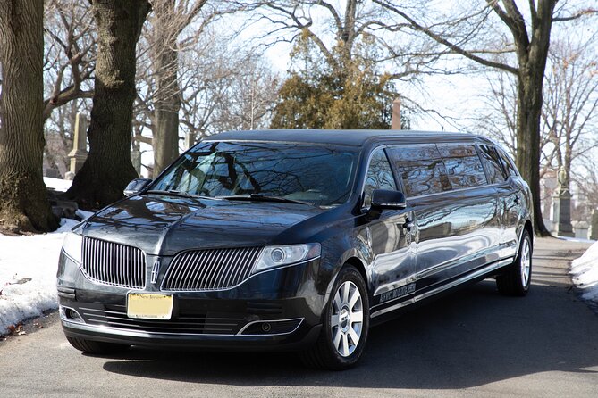 New York City Airport Arrival Transfer by Limo LGA JFK EWR - Getting From the Terminal to the Car: How the Pickup Works in Practice