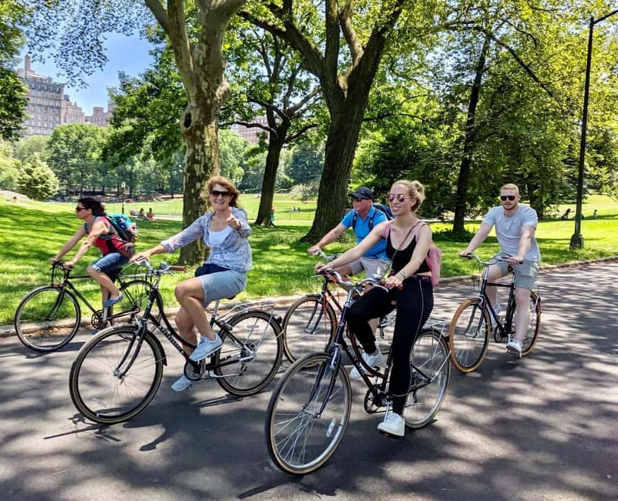 New York City: Best of Central Park Bike Tour - Meet Fancy Apple and get your bike dialed in