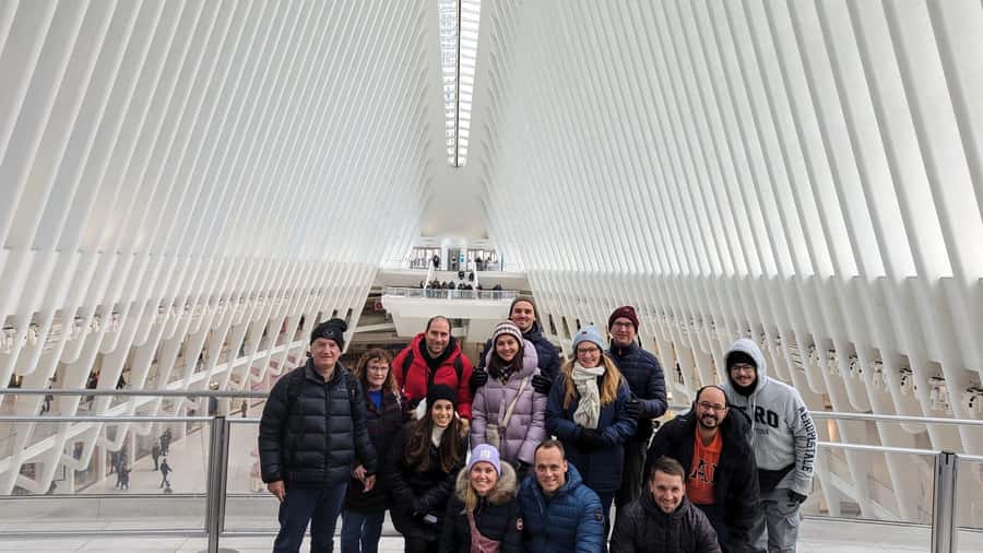 New York City: Brooklyn Bridge and Manhattan Guided Tour - A value-focused Brooklyn Bridge to Lower Manhattan walk