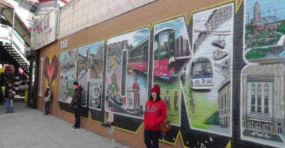 New York City: Brooklyn, Queens and Bronx Tour in Spanish - Getting oriented: timing, transport, and how much walking to expect