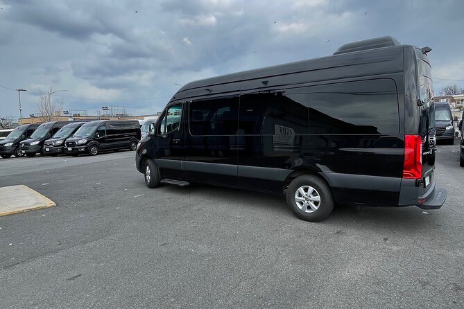 New York City bus and boat tour - The bus experience: comfort, small-group size, and a real guide