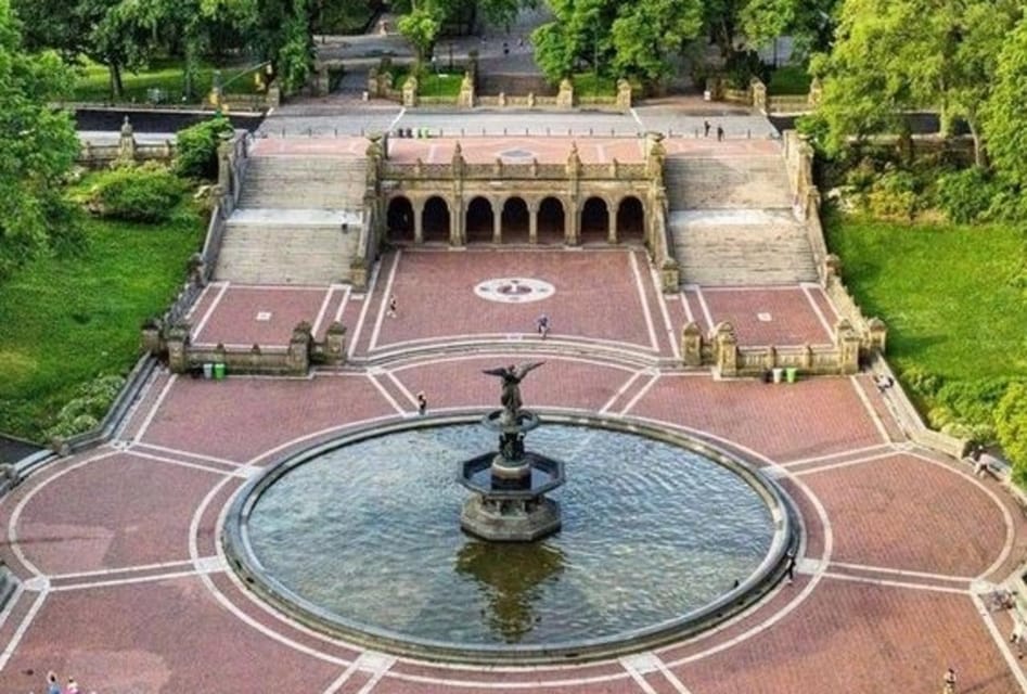 New York City : Central Park Walking Tour With A Guide - Private-Exclusive and Customizable: What That Changes for You