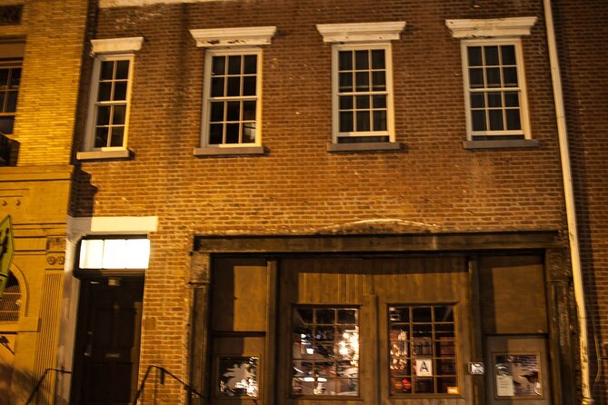New York City Chilling Nightmares & Necromancy Ghost Tour - Stop 5: Gay Street (12 Gay Street) and the Pirate’s Den Legend