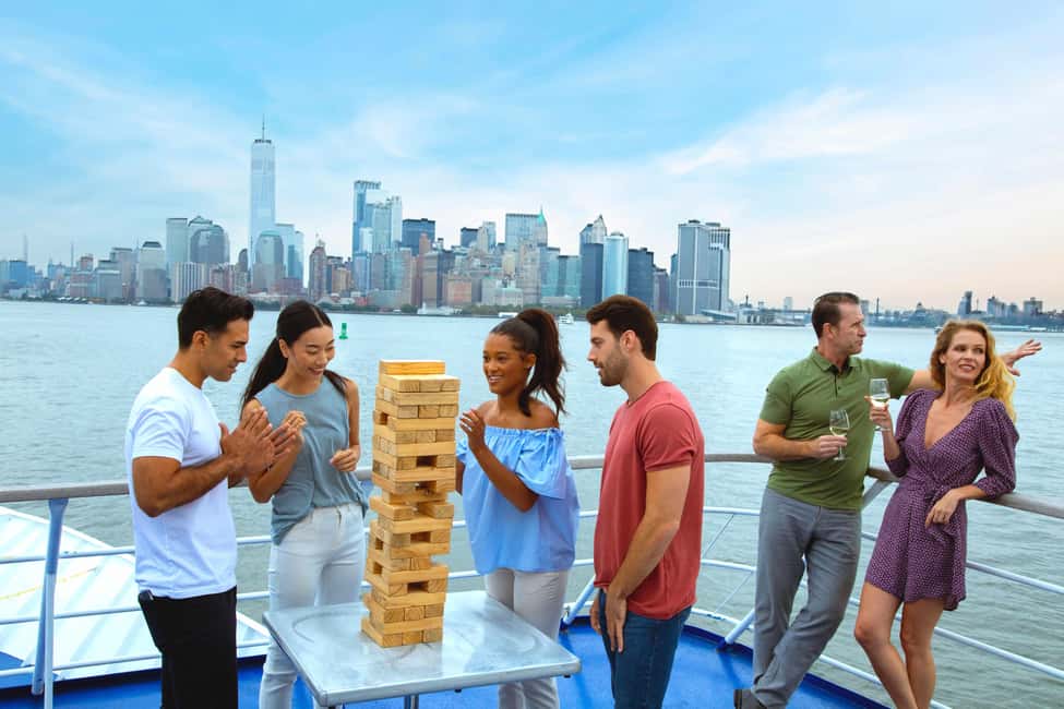 New York City: City Cruises Alive After Five Cocktail Cruise - Drinks, bites, and what the $60 covers (and what it doesn’t)