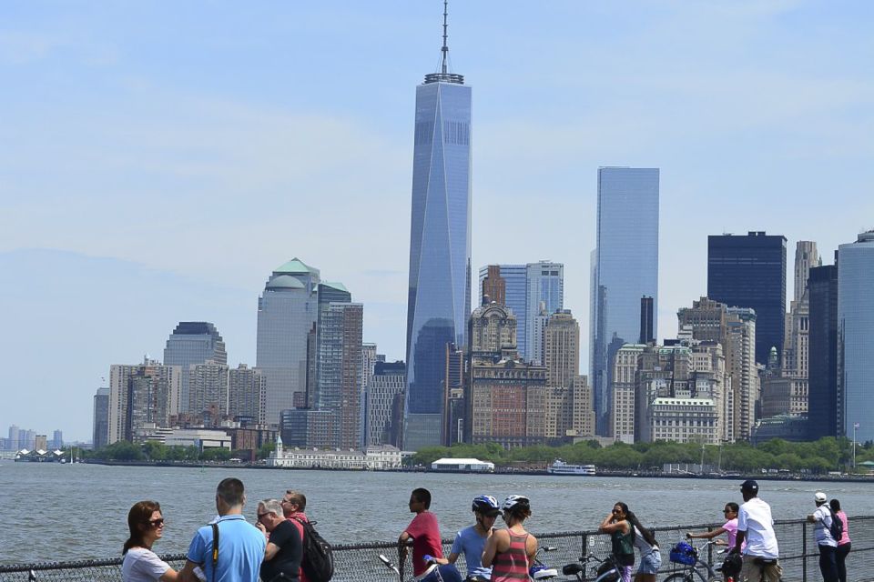 New York City: City Highlights Guided Bike or eBike Tour - Hudson Greenway Riding: Views, Stories, and the Sully Landing Connection