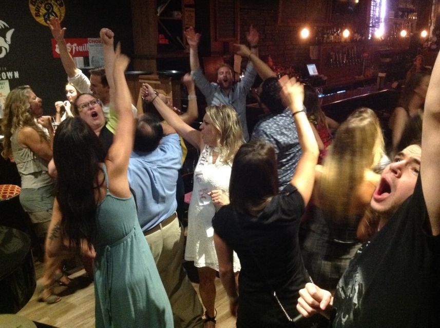 New York City: Dueling Pianos Show - The Cutting Room Setup: Why This Venue Works for a Sing-Along