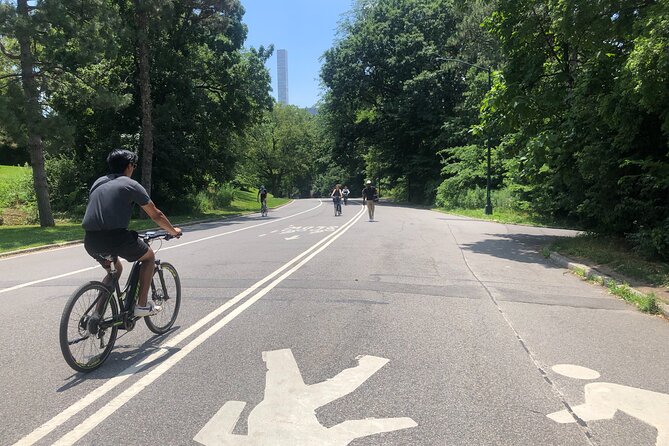 New York City E Bike Rentals - Central Park on an e-bike: fast sightseeing without the burn