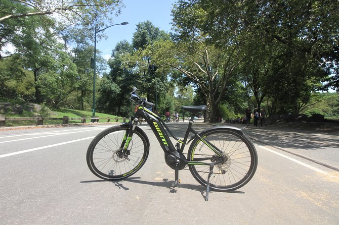New York City E Bike Rentals - Included gear that actually matters: helmet, lock, and city map