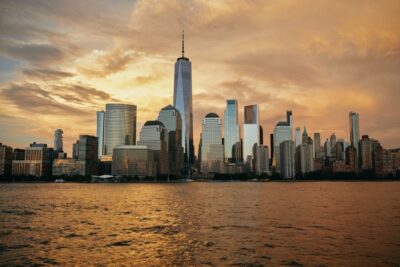New York City: Gourmet Dinner Cruise with Live Music - Pier 36 start: what to expect before you even board