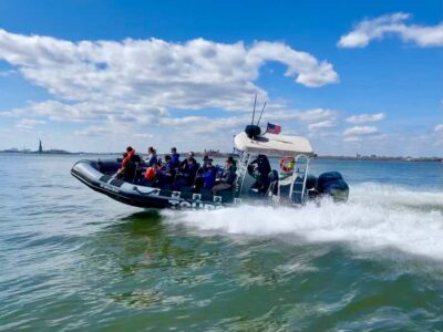 New York City: Harbor Speedboat Tour - Safety briefing and what to wear on a high-speed ride