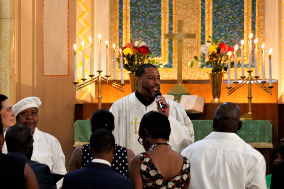 New York City: Harlem Gospel Experience Walking Tour - Starting at the Schomburg Center: context you can carry all day