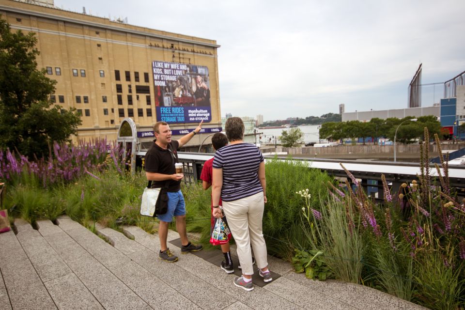 New York City: High Line and Greenwich Village Combo Tour - Finding the group: the High Line stairs by THINK Coffee