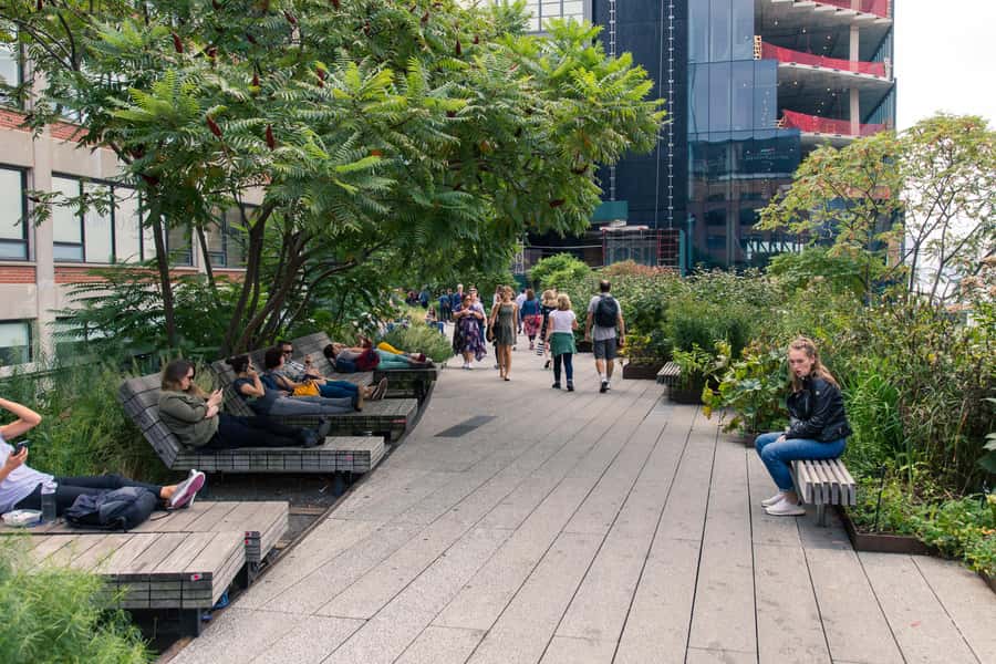 New York City: High Line Walking Tour - Should you book the High Line walking tour?