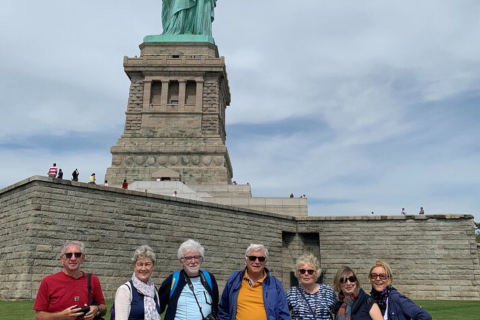 New York: City highlights Private Guided Walking Tour - Exterior monuments and museum exteriors: what you’ll get (and what you won’t)