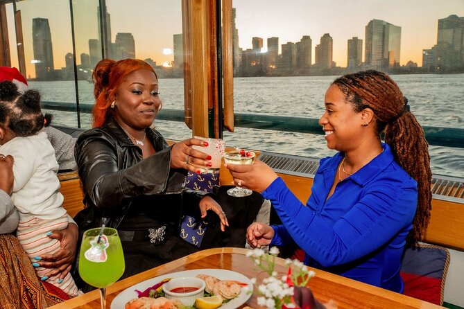 New York City Holiday Sunset Sightseeing Cruise - Practical Tips That Make the Cruise Smoother