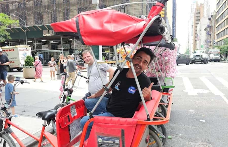 New York City: Home Alone 2 Movie Locations Pedicab Tour - Starting at 190 Central Park South: your tour kicks off in the thick of it