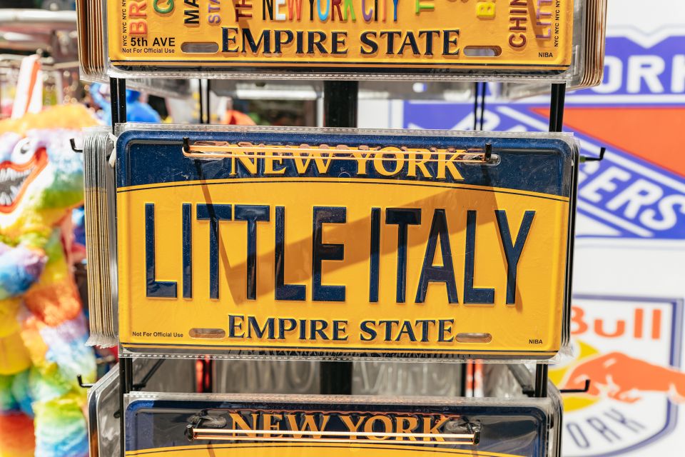 New York City: Little Italy Italian Food Tasting Tour - Languages and group size: what it feels like in real life