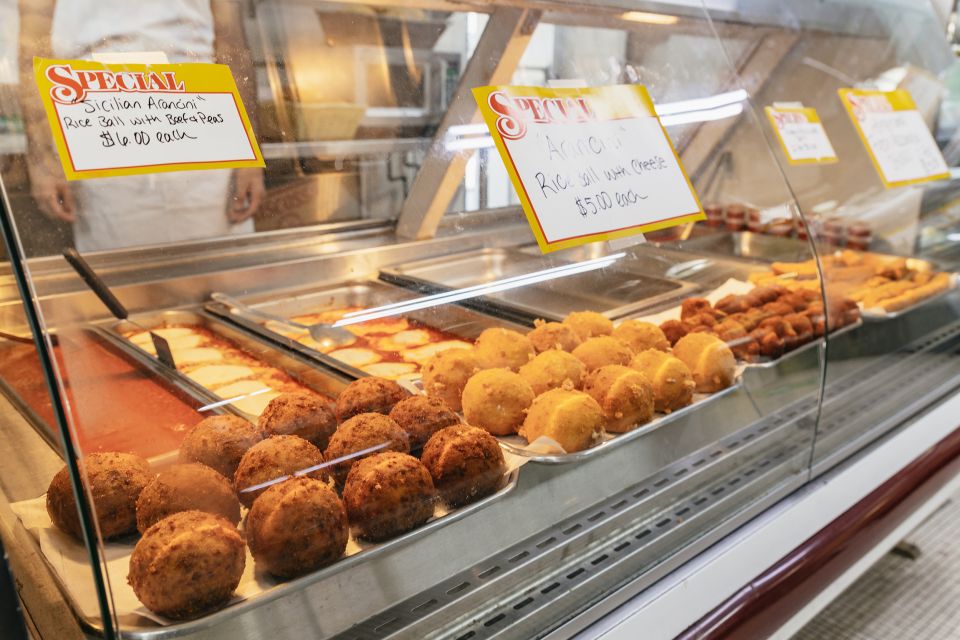 New York City: Little Italy Italian Food Tasting Tour - Nolita Pizza and the cheese-focused approach to pizza