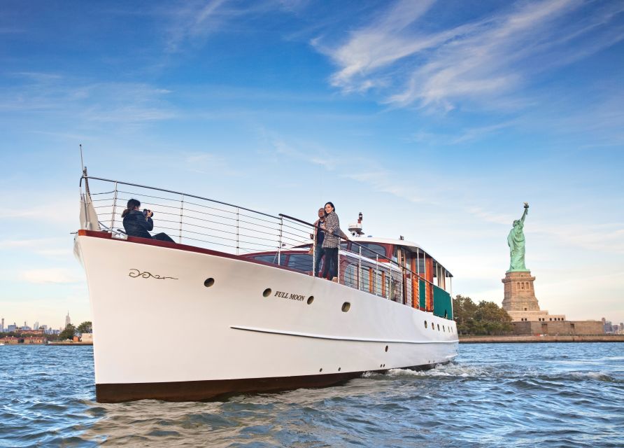 New York City: Mini Yacht Boat Ride with Sightseeing - What the cruise feels like: from Hudson River sights to Upper New York Bay views