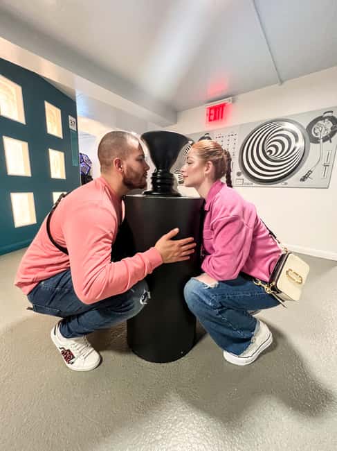 New York City: Museum of Illusions Entry Ticket - How to plan your visit in the real world