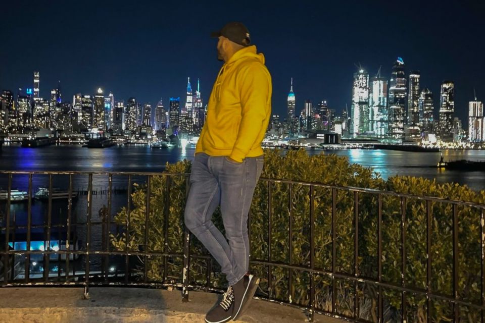 New York City: Night Skyline Bus Tour with Pizza Slice - Hoboken Break: Pizza Slice and a Manhattan View