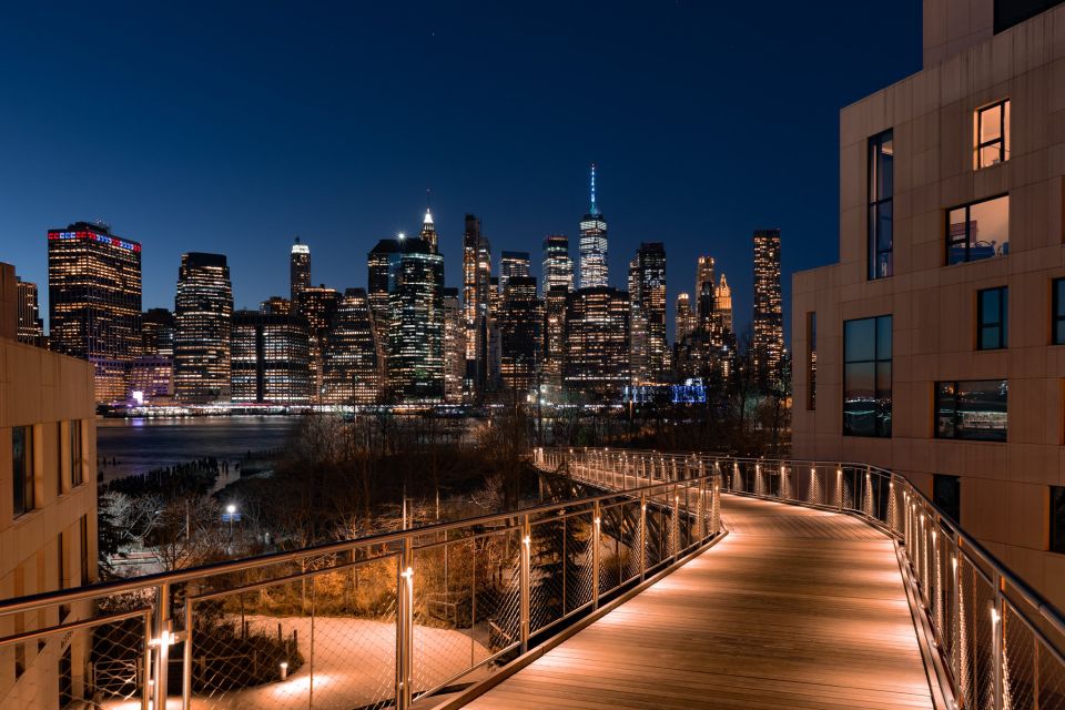 New York City: Night Skyline Bus Tour with Pizza Slice - Who This Tour Fits Best (and Who It Won’t)
