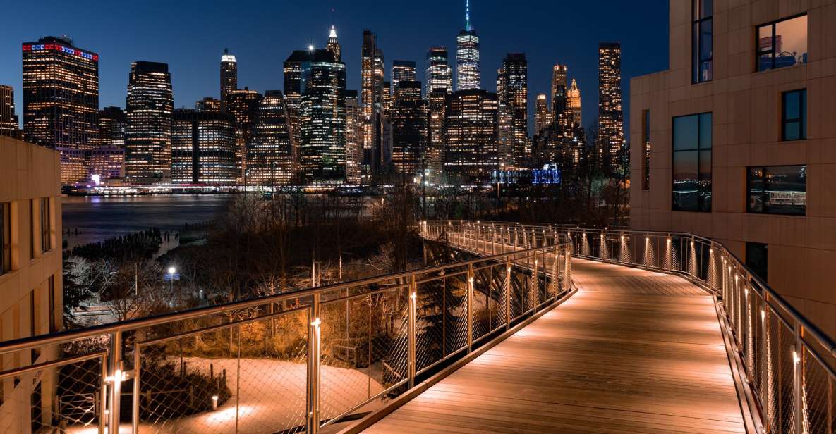 New York City: Night Skyline Bus Tour with Pizza Slice - SoHo to the Manhattan Side Streets: Night Views With a Guide’s Voice