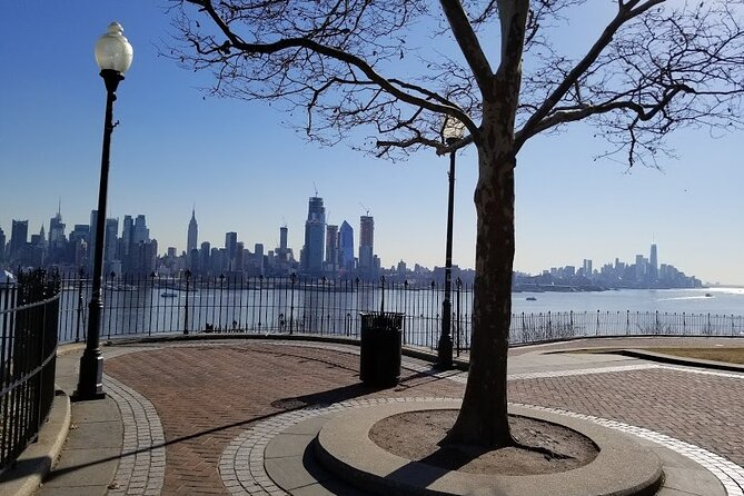 New York City Panoramic Skyline Tour - Jersey City and Hoboken: the skyline gets closer, and the vibe changes