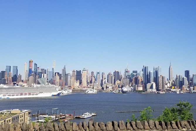 New York City Panoramic Skyline Tour - Sinatra Park, the statue, and the Hamilton Park reflection moment