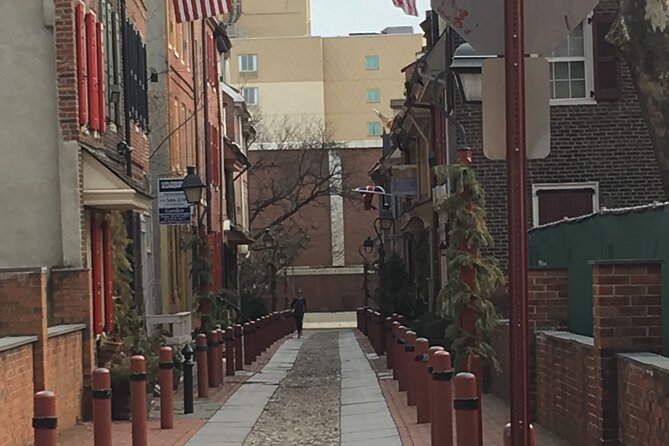 New York City Philadelphia and Amish Community Tour 1 Day - Betsy Ross House, Franklin’s grave, and the quick photo stops