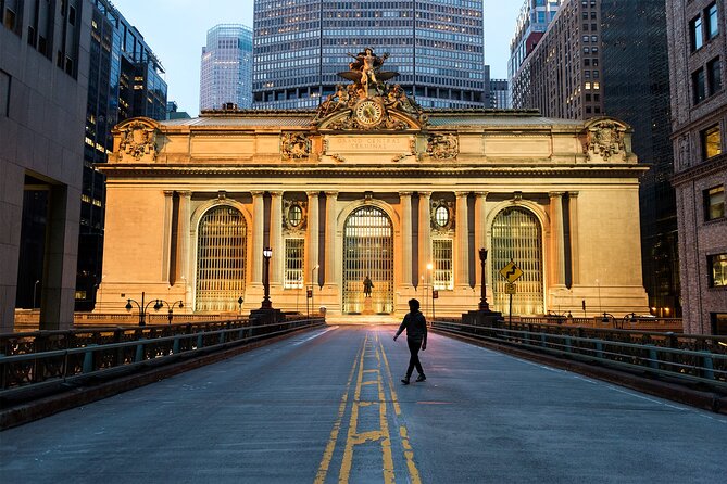 New York City Private Tour - Bryant Park, the Empire State area, and Madison Square Garden: you see them without getting stuck