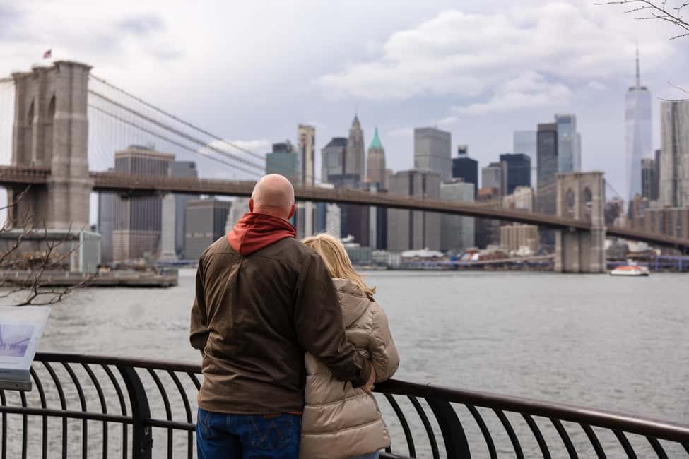 New York City: professional photoshoot Dumbo or Central Park - Photo delivery: same-day fast option and what to expect next
