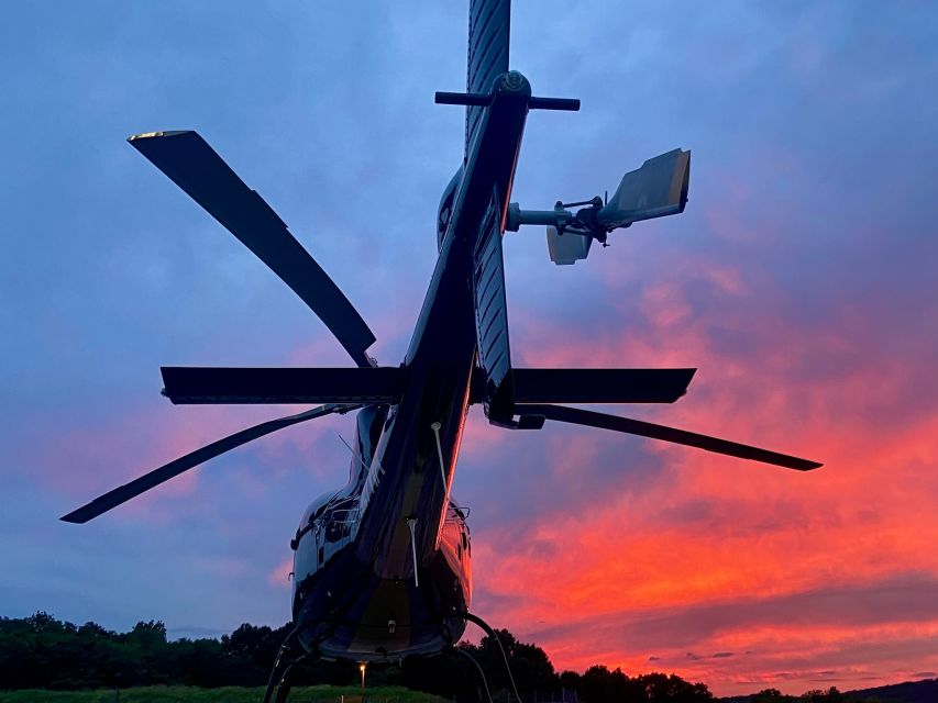 New York City: Romantic Helicopter Proposal - Inside the Airbus AS350/H125: privacy, comfort, and photo-ready views