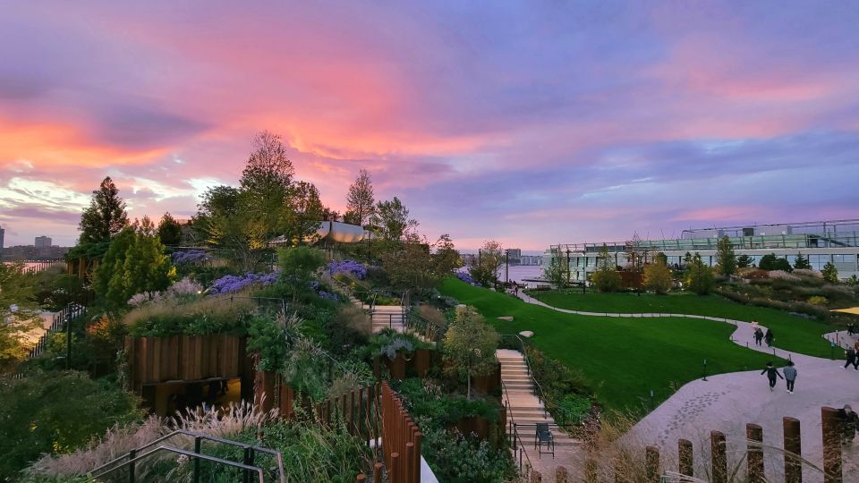 New York City: Secrets Of High Line Park Walking Tour - Price and value: what $47 buys you for 150 minutes