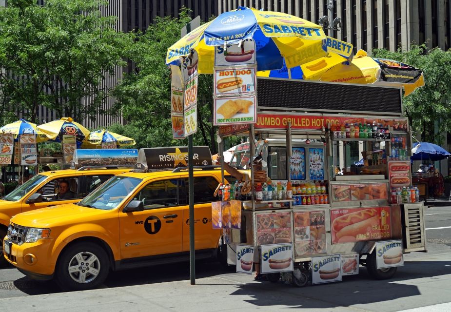 New York City: Sightseeing Walking Tour with Food Tastings - Your guide: why names like Jake and John keep coming up