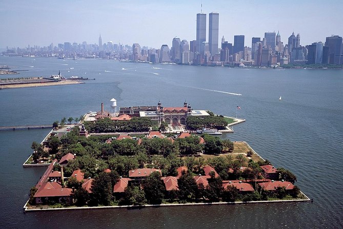 New York City Skyline and Statue of Liberty Cruise - Indoor vs Outer Deck: Comfort, Motion, and Where You’ll Actually Get Photos
