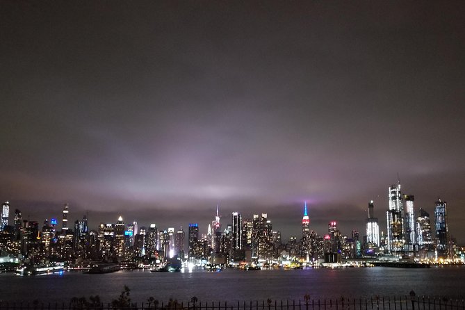New York City Skyline at Night Guided Tour - Carlo’s Bakery in Hoboken: a snack stop that’s actually fun
