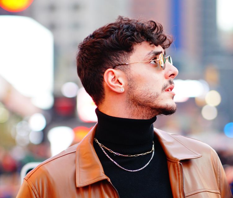 New York City: Solo or Couples Photoshoot in Times Square! - Bee Lively Photography: why a pro matters more than you think