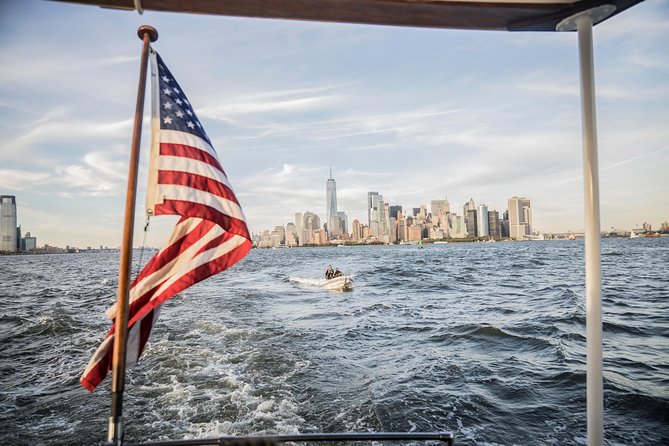 New York City Sunset or Daytime Sightseeing Cruise - A Historic Landmark Moment on the Hudson