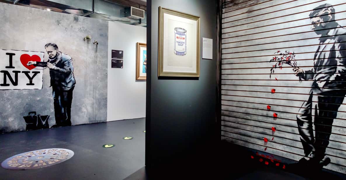 New York City: The Banksy Museum Entry Ticket - Staff and language support: English and Spanish greeter